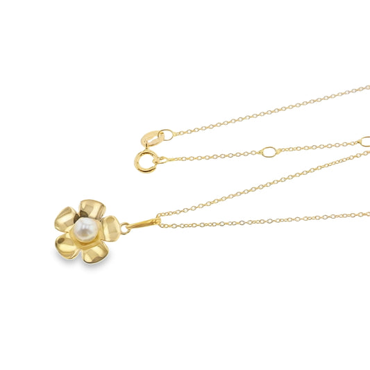 Glamoré Floral Necklaces